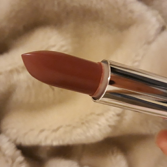 Elizabeth Arden Smokey Plum Lipstick - Picture 3 of 5